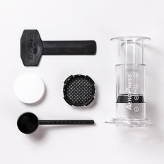 AeroPress Coffee Maker Clear Kaffeebereiter, inkl. 100 Filtern