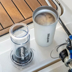 AeroPress Go Plus Travel System Kaffeebereiter mit Becher für unterwegs