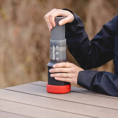 AeroPress Go Coffee Maker Kaffeebereiter, inkl. 100 Filtern