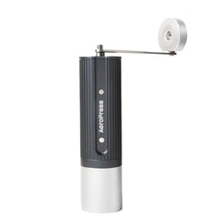 AeroPress Kaffeemühle mit ergonomischer Handkurbel, für 25g Bohnen, 60+ Mahlgrade