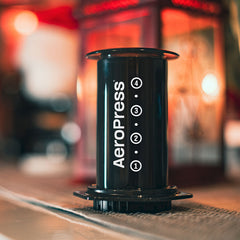 AeroPress Coffee Maker Kaffeebereiter, inkl. 100 Filtern