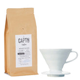 Hario V60 Dripper und Kaffee im Set