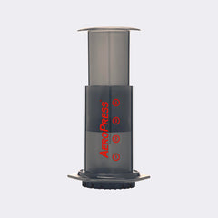 AeroPress Kaffeebereiter und Kaffeemühle Hario Mini Slim Plus - Barista Set