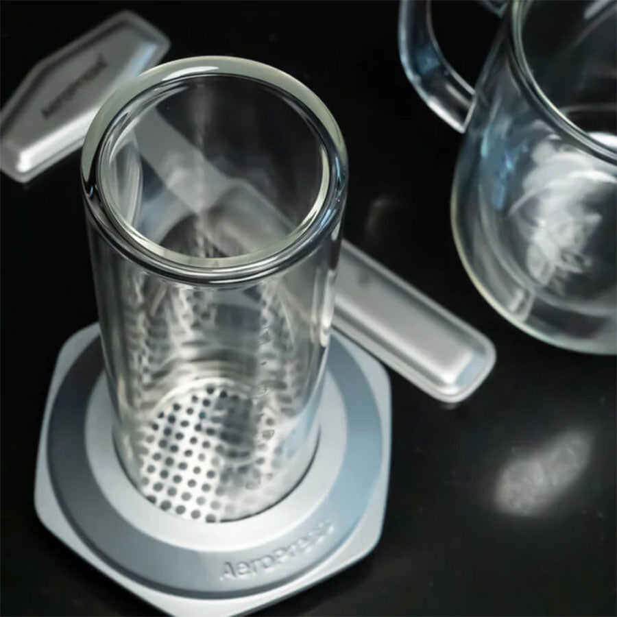 AeroPress Premium Coffee Press, Kaffeebereiter aus Glas und Edelstahl mieten mtl.