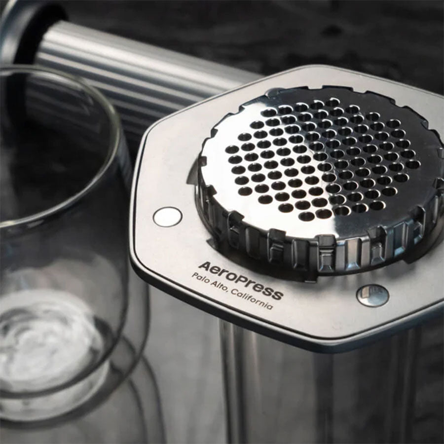AeroPress Premium Coffee Press, Kaffeebereiter aus Glas und Edelstahl
