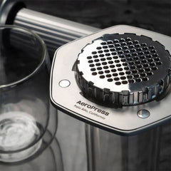 AeroPress Premium Coffee Press, Kaffeebereiter aus Glas und Edelstahl