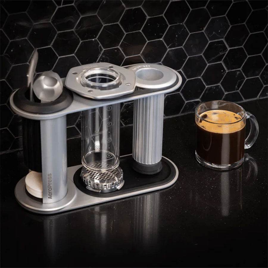 AeroPress Premium Coffee Press, Kaffeebereiter aus Glas und Edelstahl - gebraucht