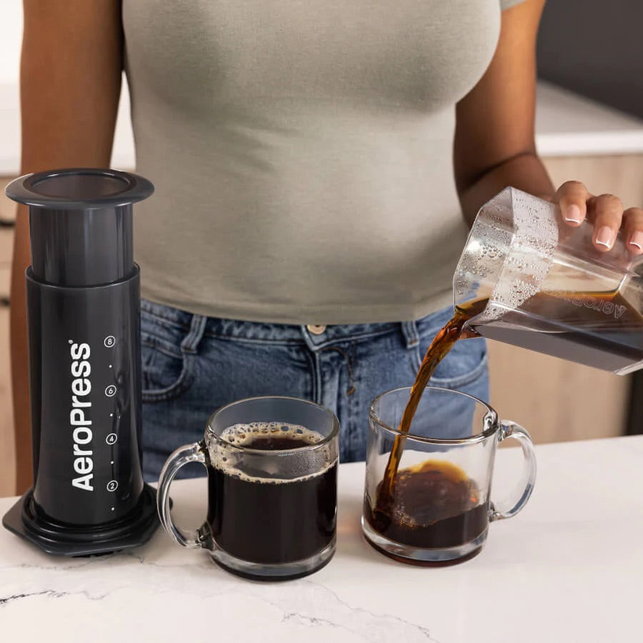 AeroPress XL Coffee Maker Kaffeebereiter, inkl. Karaffe + 100 Filtern - B-Ware (neu, unbenutzt)