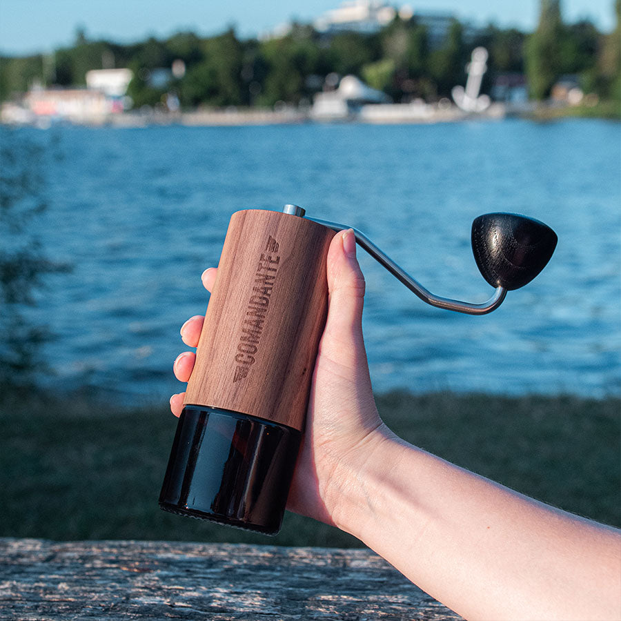 Comandante Kaffeemühle C40 MK4 Nitro Blade | Premium Wood - Virginia Walnut - B-Ware (neu, unbenutzt)
