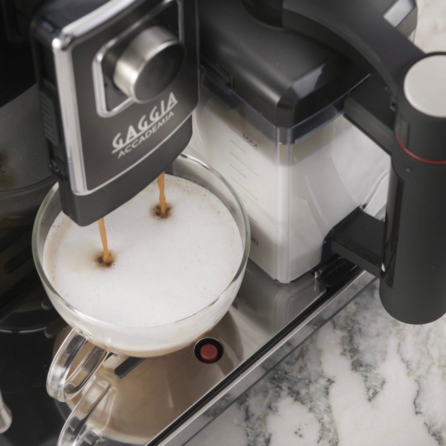 Gaggia Accademia Kaffeevollautomat (Black Glass) mieten mtl.