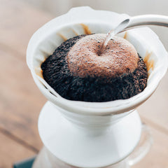 Hario V60 Coffee Dripper Filter aus Porzellan Gr. 01, weiß