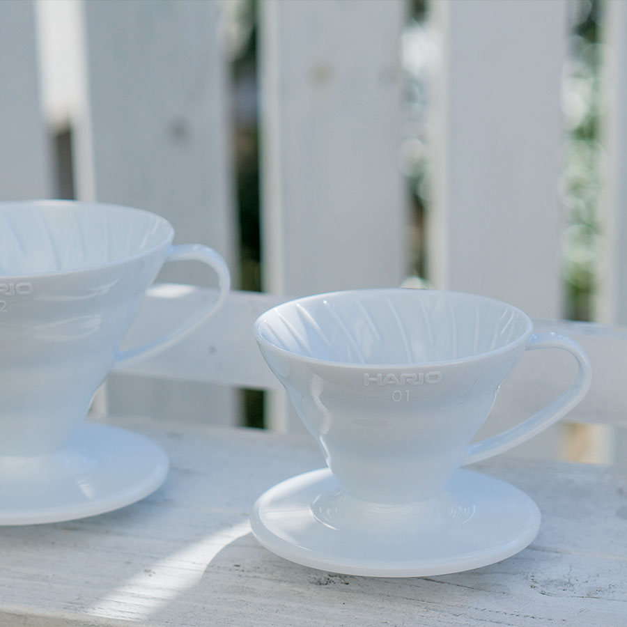 Hario V60 Coffee Dripper Filter aus Porzellan Gr. 01, weiß